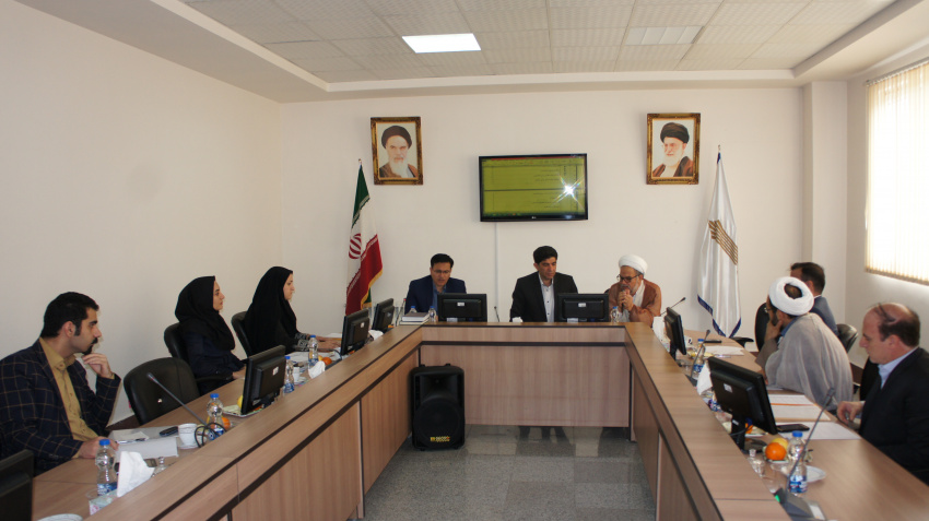 دوازدهمین جلسه شورای فرهنگی و اجتماعی واحد استانی به منظور هماهنگی برنامه های فرهنگی و اجتماعی سال جاری در محل سالن کنفرانس واحد استانی با حضور اعضاء شورای فرهنگی و اجتماعی در واحد استانی برگزار شد .