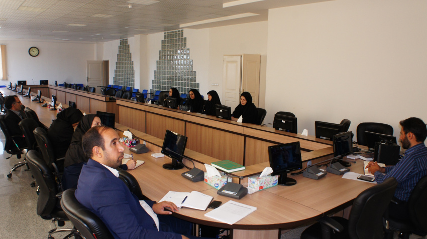 جلسه تخصصی کارشناسان پژوهش و فناوری دانشگاه جامع علمی کاربردی استان در روز یکشنبه مورخ ۲۰/۰۳/۱۳۹۷ در محل سالن اجتماعات دانشگاه جامع علمی کاربردی با شرکت کارشناسان برگزار شد.