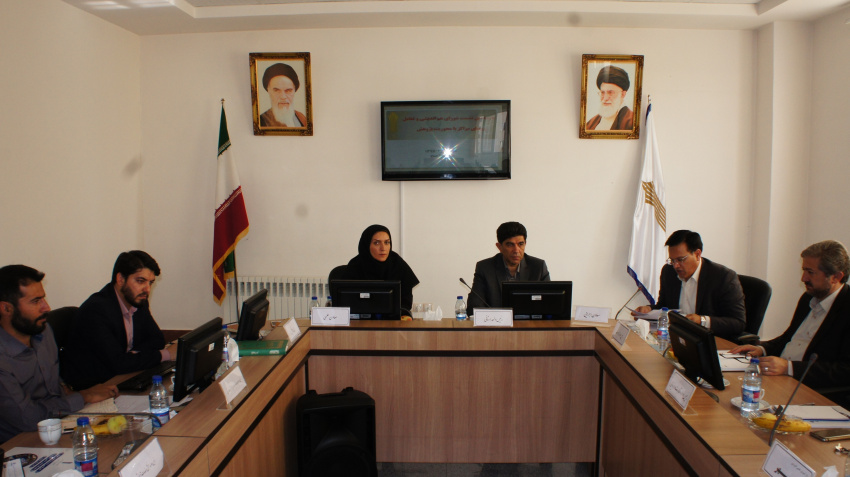 یازدهمین جلسه شورای تعامل وهم اندیشی رؤسای مراکز با محوریت پژوهش در تاریخ ۱۳۹۷/۴/۱۶ در سالن کنفرانس دانشگاه جامع علمی کاربردی استان زنجان برگزار شد .