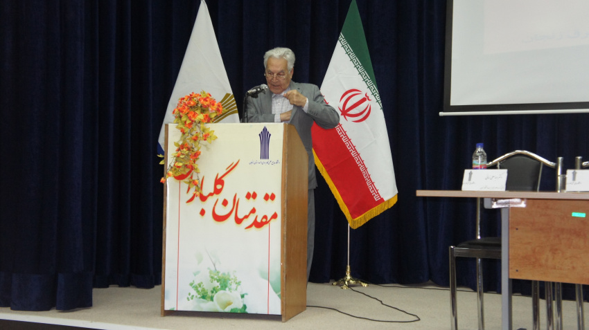 همزمان با افتتاح چهارمین نمایشگاه کسب و کار و کارآفرینی در دانشگاه جامع علمی کاربردی استان زنجان، مستند مادرکشی، در سالن اجتماعات این دانشگاه پس از نمایش، با حضور پرفسور ثبوتی و کارشناسان این حوزه مورد نقد و بررسی قرار کرفت.