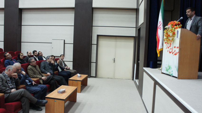 مراسم تکریم رئیس سابق و معارفه سرپرست جدید دانشگاه جامع علمی کاربردی استان زنجان با حضور جناب آقای دکتر بدری معاون اداری مالی و مدیریت منابع دانشگاه جامع علمی کاربردی در واحد استانی برگزار شد