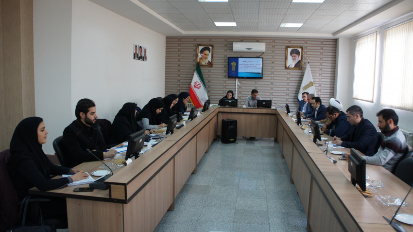 بیست و ششمین جلسه شورای تعامل و هم اندیشی روسای مراکز آموزشی علمی کاربردی با دستور کار مباحث و نکات نظارتی و آموزشی  در سالن کنفرانس دانشگاه جامع علمی کاربردی استان زنجان برگزار شد