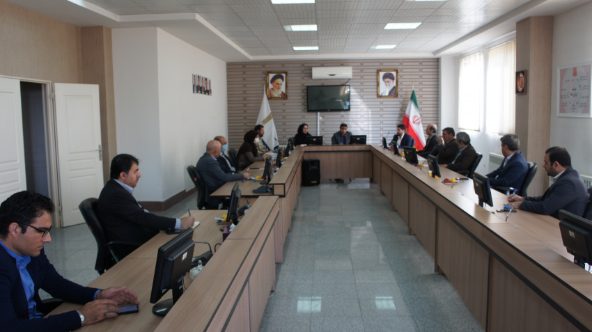 اولین جلسه کمیسیون برنامه ریزی درسی دانشگاه جامع علمی کاربردی استان زنجان در سال ۱۴۰۱ با حضور مهندس جمالزاده مدیرکل دفتر برنامه ریزی درسی دانشگاه و اعضای جدید کمیسیون برگزار شد