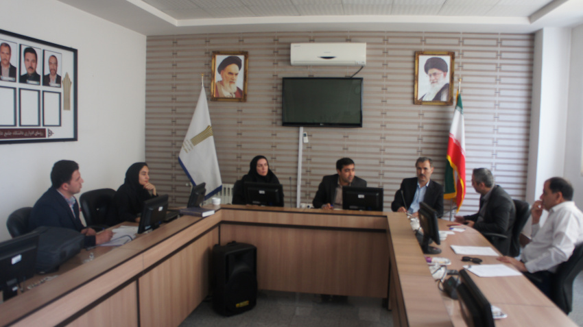جلسه هیأت نظارت و ارزیابی دانشگاه جامع علمی کاربردی استان زنجان برگزار شد.