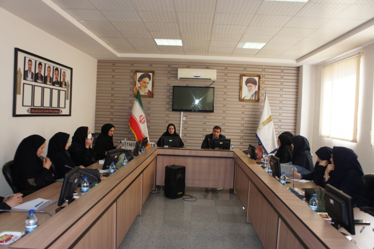 برگزاری دوره آموزشی آشنایی با نظام علمی کاربردی ویژه مدرسان در واحد استانی زنجان